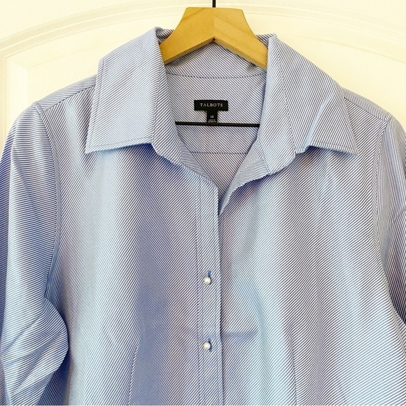 TALBOTS Blue Pinstripe Pearl Button Up Blouse NWOT Career - Picture 2 of 8
